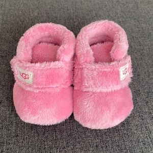 UGG Baby Bixbee Crib Shoe 0-6 month
